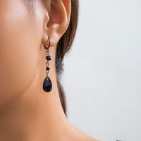 1 Pair Vintage Style Simple Style Round Water Droplets Beaded Crystal Drop Earrings sku image 2