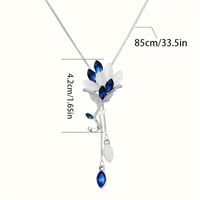 Elegant Classical Floral Alloy Plating Inlay Crystal Rhinestones Silver Plated Women's Necklace main image 2