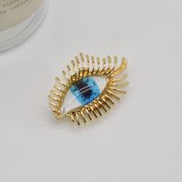 Funny Eye Alloy Plating Women's Brooches 1 Piece main image 1