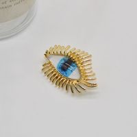 Funny Eye Alloy Plating Women's Brooches 1 Piece main image 2