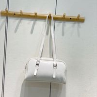 Women's Medium Pu Leather Solid Color Streetwear Square Zipper Shoulder Bag main image 3