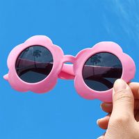 Funny Simple Style Flower Resin Special-shaped Mirror Flowers Full Frame Women's Sunglasses main image 3
