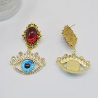 1 Pair Retro Lady Eye Plating Inlay Alloy Rhinestones 14k Gold Plated Drop Earrings main image 2