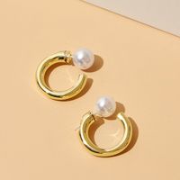 1 Pair Lady C Shape Inlay Copper Artificial Pearls Ear Studs sku image 1