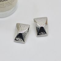 1 Pair Retro Quadrilateral Plating Alloy 14k Gold Plated Ear Studs main image 3