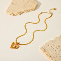 Retro Heart Shape Stainless Steel Plating Hollow Out 18k Gold Plated Pendant Necklace main image 3