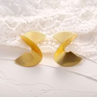 1 Pair Elegant Vintage Style Sector Scallop Alloy Drop Earrings main image 5