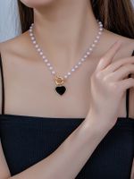 Ig Style Elegant Heart Shape Imitation Pearl Toggle Beaded Women's Pendant Necklace main image 1