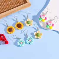 1 Pair Cute Flower Resin Drop Earrings main image 2