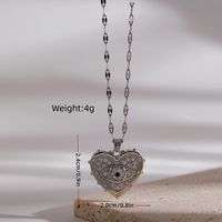Ig Style Simple Style Devil's Eye Heart Shape Copper Plating Hollow Out Inlay Zircon 18k Gold Plated Pendant Necklace main image 2