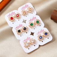 1 Pair Classic Style Round Plating Inlay Alloy Rhinestones Gold Plated Ear Studs main image 1