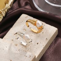 Casual Elegant Solid Color Copper Plating Inlay Freshwater Pearl 18k Gold Plated Silver Plated Rings main image 1