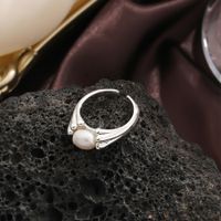 Casual Elegant Solid Color Copper Plating Inlay Freshwater Pearl 18k Gold Plated Silver Plated Rings main image 6