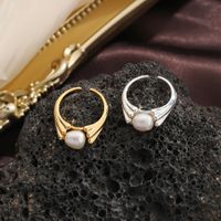 Casual Elegant Solid Color Copper Plating Inlay Freshwater Pearl 18k Gold Plated Silver Plated Rings main image 3