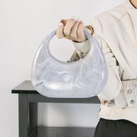 Women's Medium Arylic Solid Color Classic Style Oval Lock Clasp Handbag sku image 3