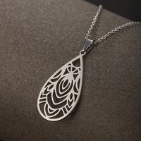 304 Stainless Steel XUPING Simple Style Geometric Witches Knot Oval Pendant Necklace main image 9