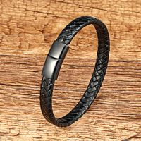 Classic Style Round 316L Stainless Steel  Pu Leather Handmade Metal Button Unisex Wristband main image 4