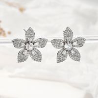 1 Pair Ig Style Elegant Flower Inlay Copper Zircon Ear Studs main image 1