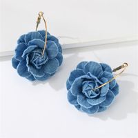 1 Pair Exaggerated Romantic Flower Pearl Three-dimensional Alloy Cloth Drop Earrings Earrings sku image 1