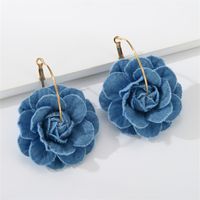 1 Pair Exaggerated Romantic Flower Pearl Three-dimensional Alloy Cloth Drop Earrings Earrings main image 8