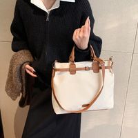 Women's Pu Oxford Cloth Solid Color Classic Style Sewing Thread Square Zipper Shoulder Bag main image 3