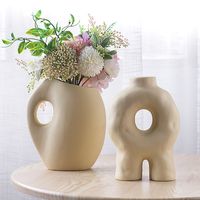 Einfacher Stil Einfarbig Keramik Vase Künstliche Dekorationen main image 4