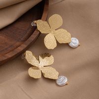 1 Pair Elegant Classical Flower Plating Inlay 304 Stainless Steel Shell 14K Gold Plated Drop Earrings main image 4