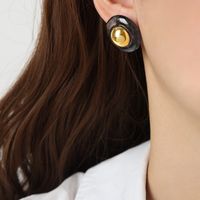 1 Pair Elegant Vintage Style Round Plating Resin Copper 18k Gold Plated Ear Studs main image 3