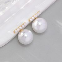 1 Pair Simple Style Round Arylic Alloy Drop Earrings main image 1