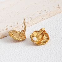 1 Pair Elegant Retro Round Plating Inlay Alloy Agate Artificial Pearls Agate 18k Gold Plated Ear Cuffs Ear Studs main image 5
