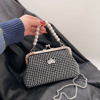 Women's Alloy Polyester Solid Color Classic Style Beading Shell Clipped Button Shoulder Bag sku image 3