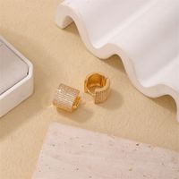 1 Piece Casual Simple Style Geometric Irregular Copper Zircon Gold Plated Silver Plated Huggie Earrings main image 5
