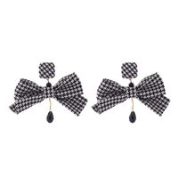 1 Pair Elegant Classic Style Houndstooth Bow Knot Inlay Alloy Cloth Artificial Crystal Gold Plated Drop Earrings main image 6