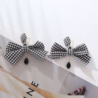 1 Pair Elegant Classic Style Houndstooth Bow Knot Inlay Alloy Cloth Artificial Crystal Gold Plated Drop Earrings main image 4