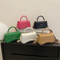 Women's Pu Leather Solid Color Vintage Style Square Flip Cover Handbag main image 1