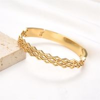 Simple Style Classic Style Solid Color Rhombus Stainless Steel Plating Hollow Out Gold Plated Bangle main image 6