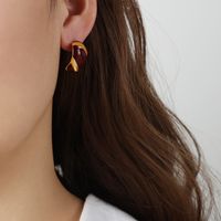 1 Paire Décontractée Rétro Style Britannique Forme C Émail Placage Acier Au Titane Plaqué Or 18k Boucles D'oreilles sku image 4