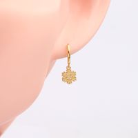 1 Pair Simple Style Flower Plating Sterling Silver Gold Plated Drop Earrings main image 3