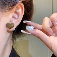 1 Pair Cute Simple Style Heart Shape Inlay Arylic Alloy Acrylic Ear Studs main image 3