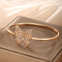Elegant Xuping Schmetterling Legierung Überzug Inlay Künstlicher Diamant 18 Karat Vergoldet Frau Armreif main image 1