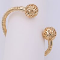 Elegant Simple Style Solid Color Copper Twist Plating Hollow Out 18k Gold Plated Bangle main image 4