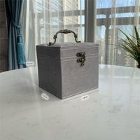 Classic Style Solid Color Flannel Rivet Jewelry Boxes main image 4