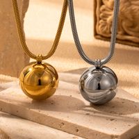 Simple Style Round Stainless Steel Plating 18k Gold Plated Pendant Necklace main image 4