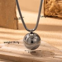 Simple Style Round Stainless Steel Plating 18k Gold Plated Pendant Necklace sku image 2
