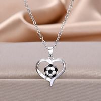 Einfacher Stil Herzform Football Sterling Silber Überzug Vergoldet Versilbert Halskette Mit Anhänger main image 4