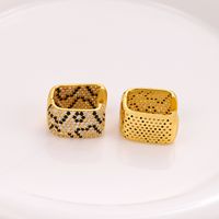 1 Par Estilo Clásico Leopardo Enchapado Embutido Piedras Preciosas Artificiales Cobre Circón Chapado En Oro De 18 Quilates. Pendientes De Aro main image 6