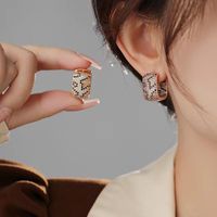 1 Pair Classic Style Leopard Plating Inlay Artificial Gemstones Copper Zircon 18k Gold Plated Hoop Earrings main image 3