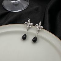 1 Pair Ig Style Retro Flower Alloy Drop Earrings main image 3