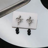 1 Pair Ig Style Retro Flower Alloy Drop Earrings main image 1