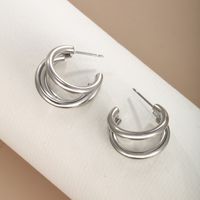 1 Pair XUPING Simple Style C Shape Plating 304 Stainless Steel 18K Gold Plated Raw Steel Ear Studs main image 9